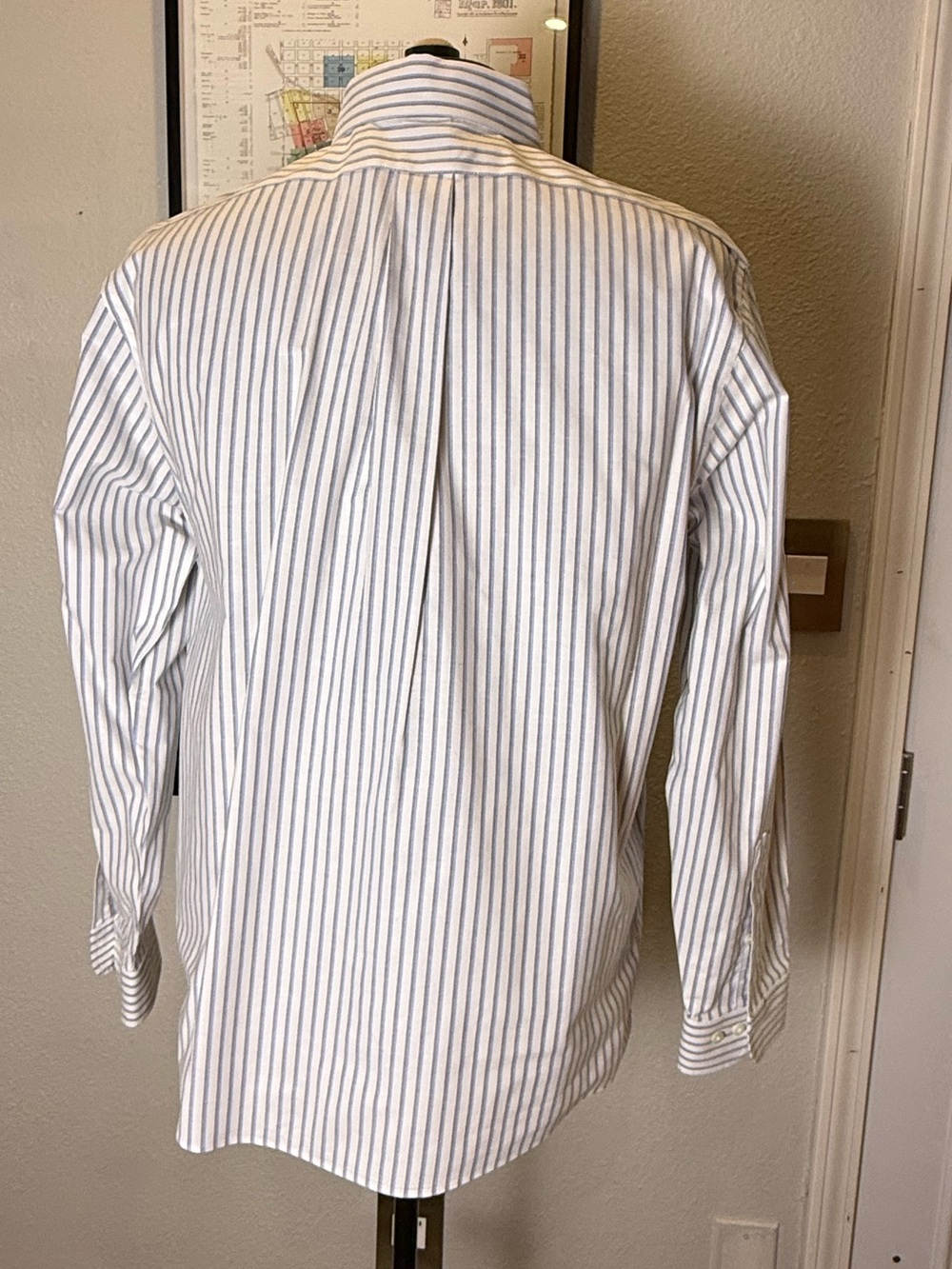 Brooks Brothers Regular Fit L Blue White Stripe Non-Iron Button-Down Shirt - Picture 4 of 9
